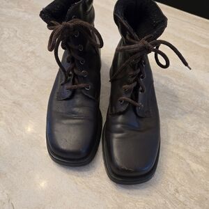 Blondo Women's Chocolate Leather Boots